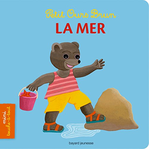 Petit ours brun , la mer